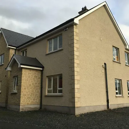 B&B Glendale House 4*