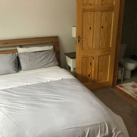 Glendale House 4*