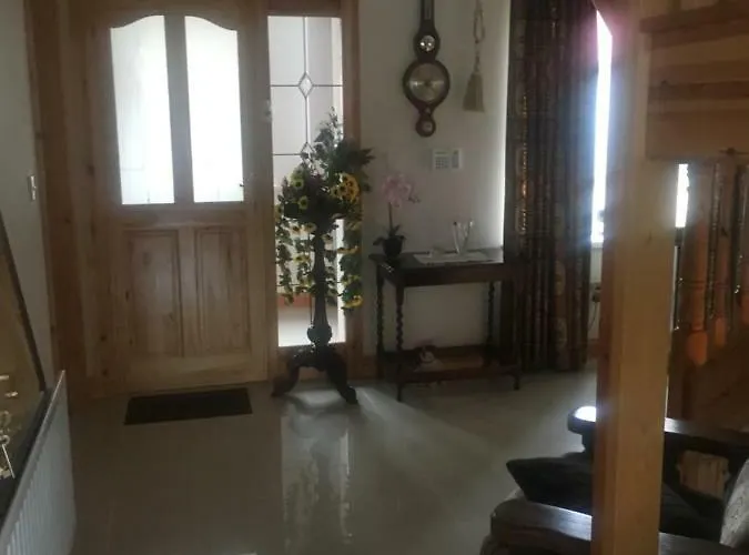 Glendale House 4* 莫纳汉