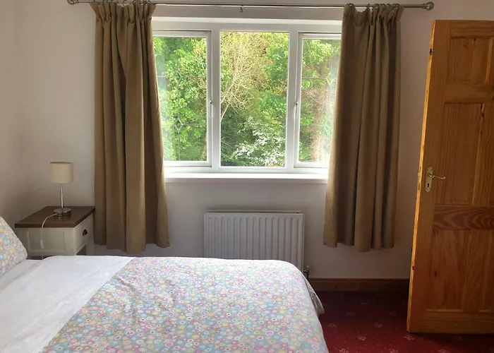 Glendale House 4*